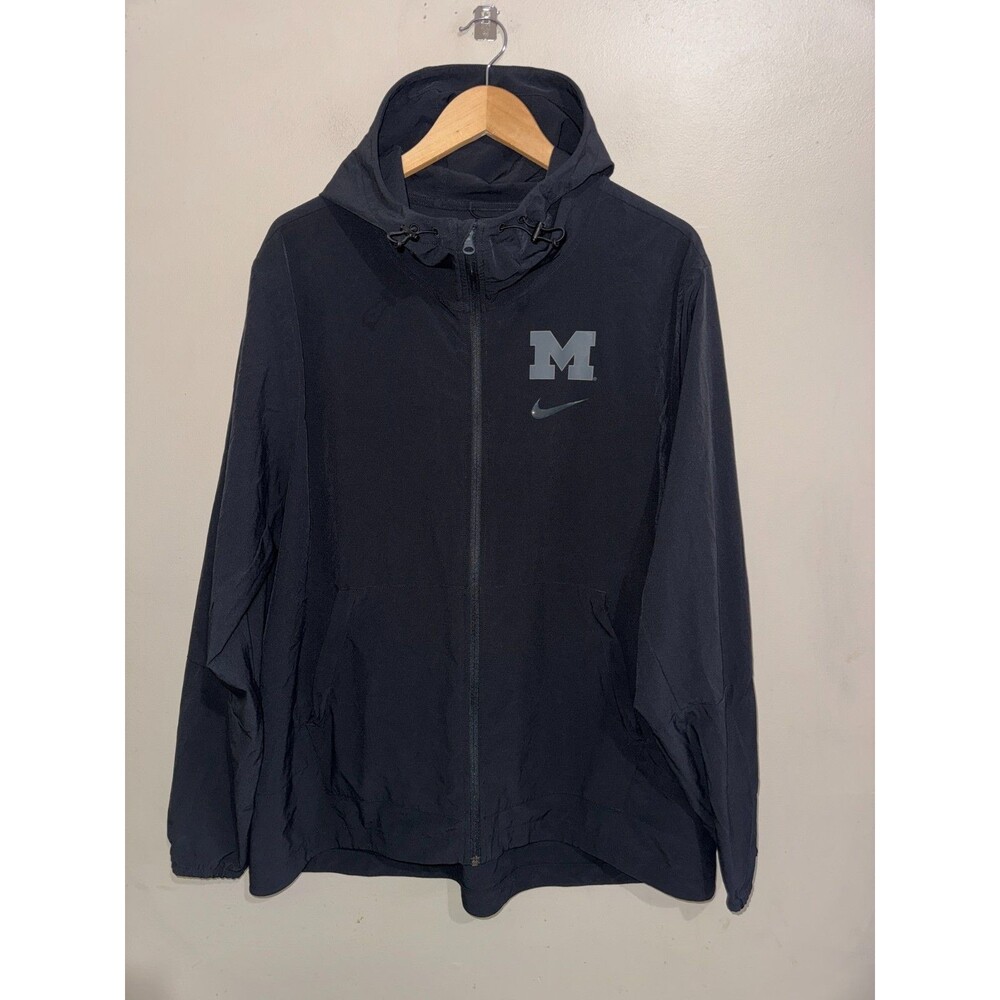 Men's XL Nike Michigan Wolverines Football Team Issued PE Hoodie Jacket Blackout